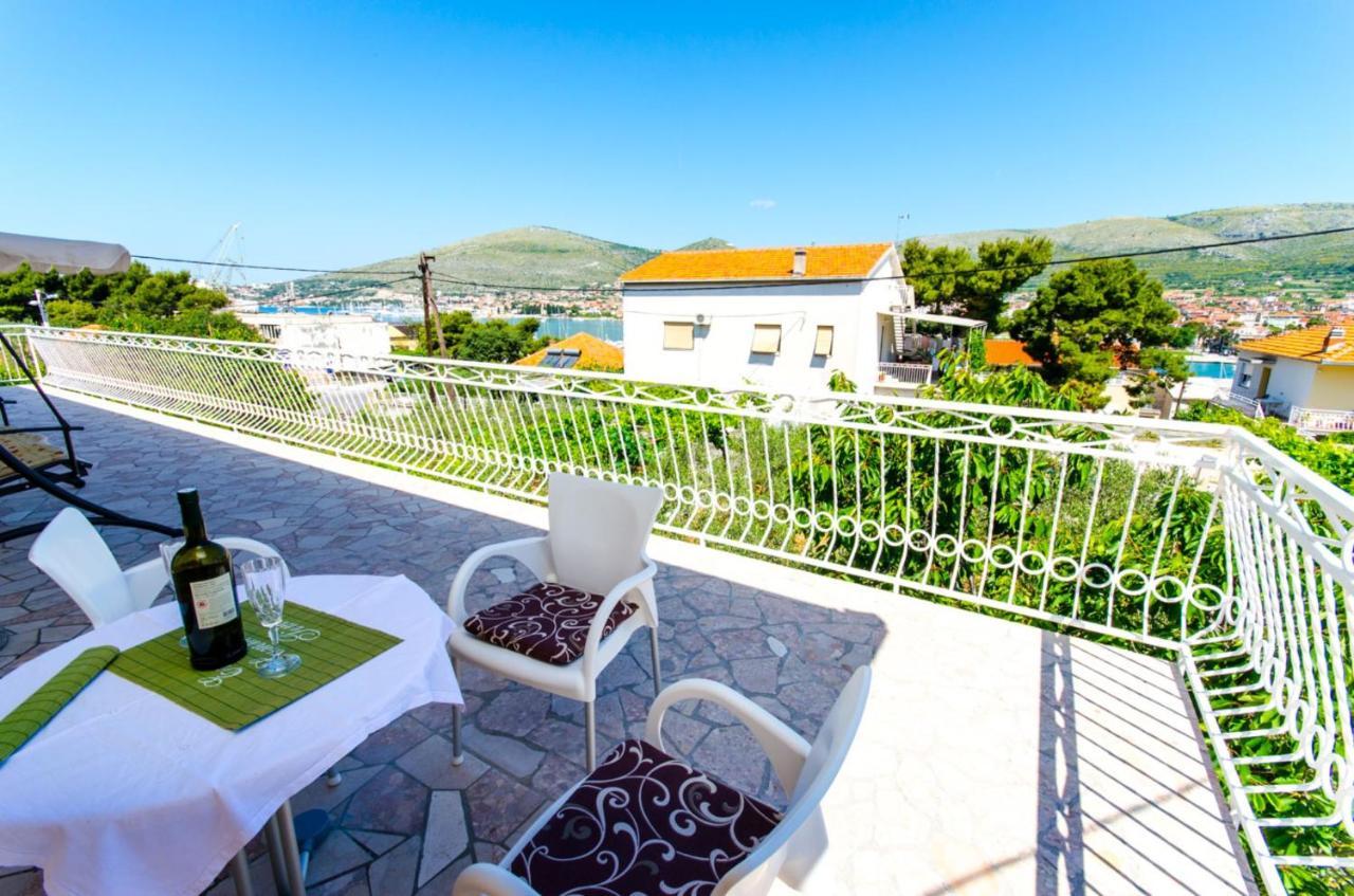 Apartments Ivana Trogir Exterior foto